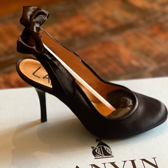 Lanvin Black Satin Bow Slingback Pumps, Size 7 - Picture 11 of 15